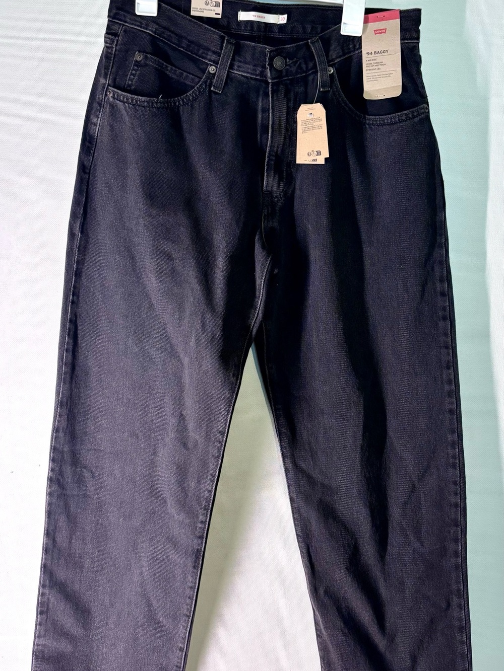 Levi's Women's Black Straight-Leg Jeans